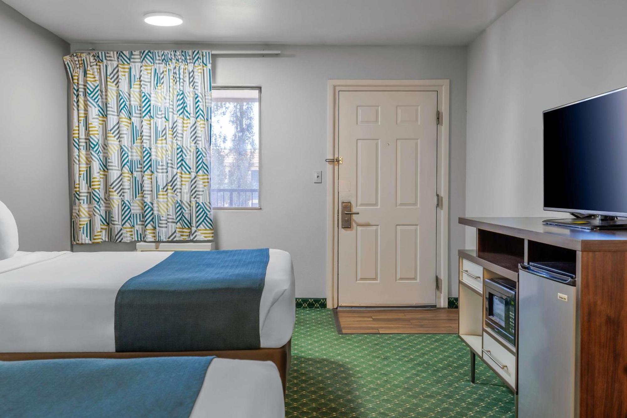 Studio 6 Suites Flagstaff Az Bagian luar foto
